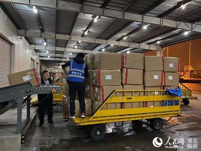 天河機場跨境電商進出口量首破600萬票，貨物進出口新紀(jì)錄